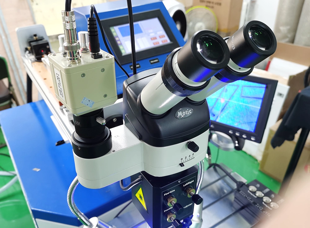 Machine de haute qualité de soudure laser de YAG pour la soudeuse de réparation de moule d'or